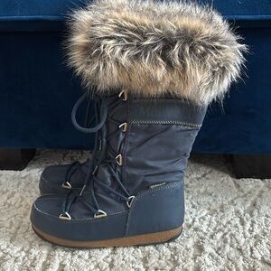 Moon Boots